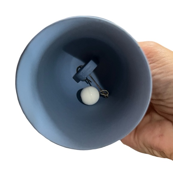 Vintage Wedgwood Classic Blue and Cream Bell - Picture 4 of 4